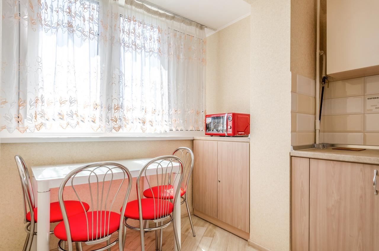 Artal Apartment On Obolonskyi Avenue 16A Kiev Bagian luar foto