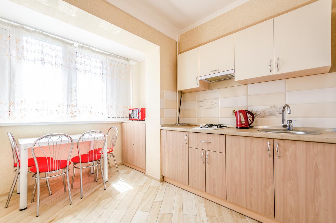Artal Apartment On Obolonskyi Avenue 16A Kiev Bagian luar foto