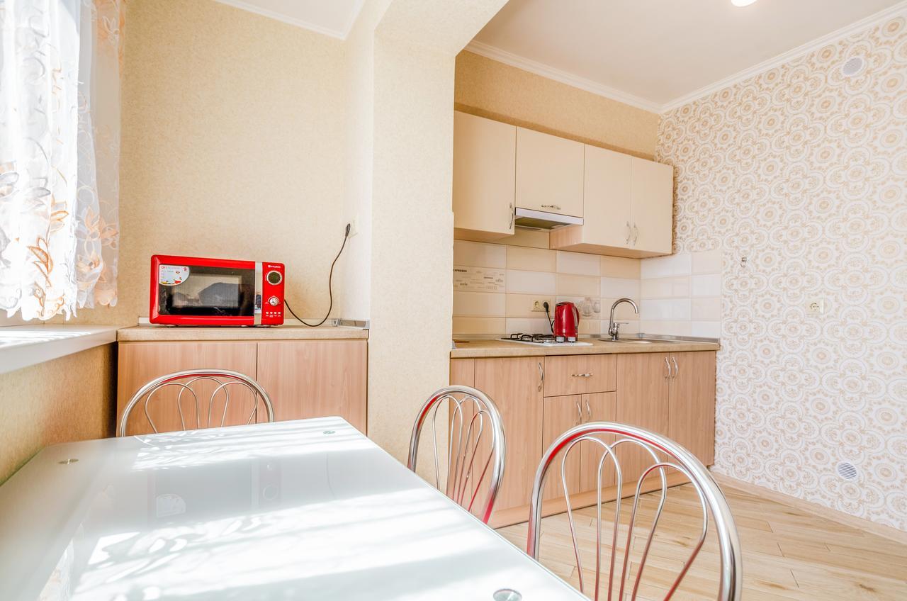 Artal Apartment On Obolonskyi Avenue 16A Kiev Bagian luar foto