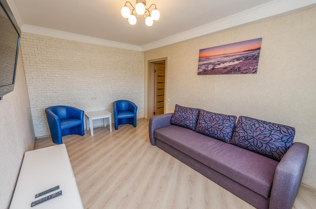Artal Apartment On Obolonskyi Avenue 16A Kiev Bagian luar foto